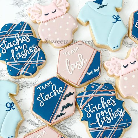 Navy And Rose Gender Reveal, Gender Reveal Shower Ideas, Lashes Or Staches Gender Reveal, Staches Or Lashes Gender Reveal, Cookies Gender Reveal, Lashes Or Staches, Staches Or Lashes, Navy Blue And Rose Gold, Gold Cookies