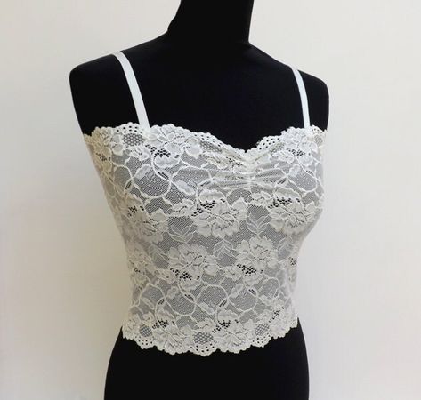 Chica Punk, Lace Bandeau Top, Ivory Lace Top, Floral Lace Tank Top, Lace Tube Top, Low Cut Dresses, Floral Lace Tops, Lace Bandeau, Unique Accessories