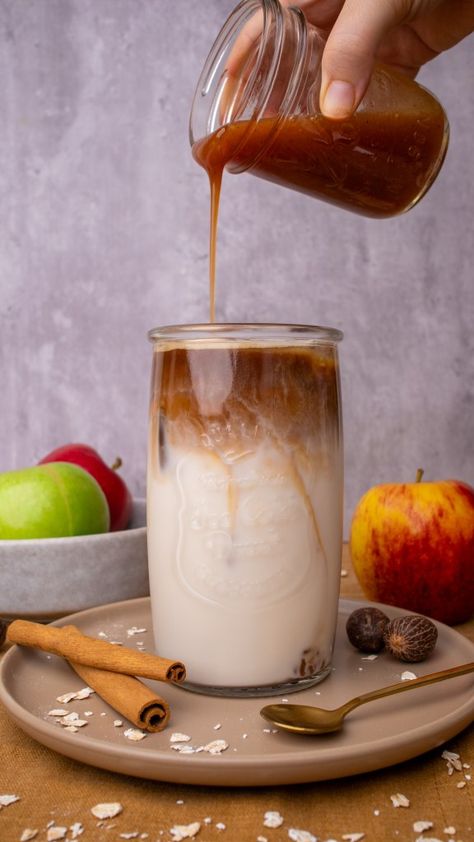 Starbucks Fall Drinks Apple Crisp Oatmilk Macchiato, Apple Brown Sugar Syrup, Starbucks Cold Foam, Dairy Free Starbucks, Cold Foam At Home, Steamed Milk At Home, Apple Juice Recipe, Iced Pumpkin Spice Latte, Starbucks Fall Drinks