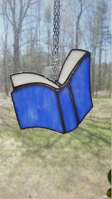 Book Worm Gift, Stained Glass Spider, Glass Spider, Book Ornament, Stained Glass Patterns Free, Mosaic Inspiration, Glass Suncatchers, Glass Book, Glass Christmas Decorations