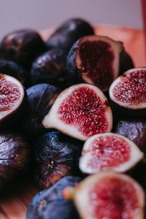 Figs Fruit Cut in Half · Free Stock Photo Fruit Cut In Half, Want To Be Wanted, Figs Fruit, Fig Photography, Fig Fruit, To Be Wanted, Meals On Wheels, Fig Recipes, Fruit Photography