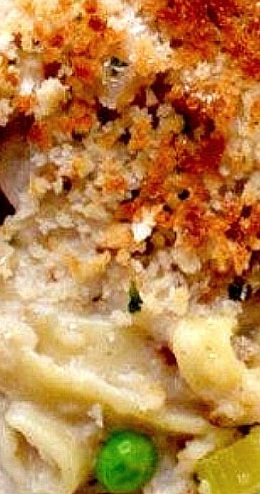 Scallop Chicken Recipes, Escalloped Chicken Casserole, Escalloped Chicken And Noodles, Scalloped Chicken Casserole, Chicken Strudel, Scalloped Chicken, Best Chicken Casserole, Chicken And Noodles, Chicken Casseroles