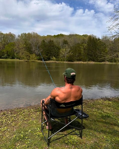 Christian Hogue Instagram, Men Fishing Outfit, Rugged Man Aesthetic, Camping Outfits Men, Camping Vibes, Treasure Hunters, Boy Fishing, Rugged Men, Fish Man