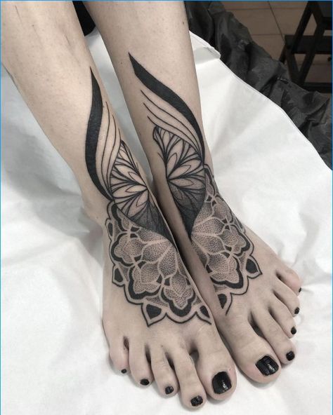 Unique Foot Tattoos, Tattoo Ideas Foot, Mandala Foot Tattoo, Foot Tattoo Ideas, Foot Tattoo Designs, Tattoos Foot, Carinthia Austria, Cute Foot Tattoos, Small Foot Tattoos