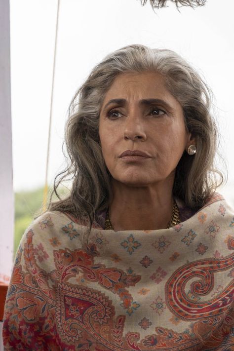 tenet-dimple-kapadia-scaled John David Washington, David Washington, Dimple Kapadia, Elizabeth Debicki, Kenneth Branagh, Bollywood Cinema, Becoming An Actress, Aaron Taylor Johnson, Film Images