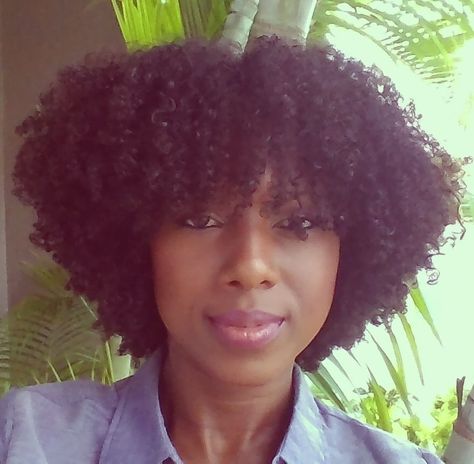 Medium Length Wash And Go Natural Hair, Natural Hair Cuts Shape Medium Lengths, Medium Length Natural Hair, Hair Leave In Conditioner, Natural Haircut Styles, Hair Shapes, Blowout Haircut, Hair Shape, Oil For Curly Hair