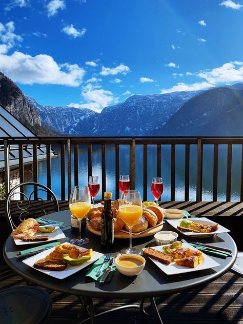 Breakfast with a view is always a good thing - especially when you are at the Hallstatt Hideaway in the Alps town of Hallstatt, Austria.  Mahlzeit!!!  Contact ToaD at vacations@travelonadream.com to book your Alpine adventure today!!!  #travelonadream #HallstattHideaway #breakfastwithaview #ToaD #adventureawaits #austria  📸@ebrareke Breakfast With View, Breakfast Vacation, Morning View, Jolie Photo, Travel Goals, Travel Inspo, Dream Destinations, On Vacation, Travel Bucket