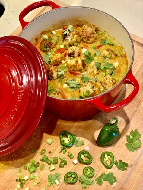 Thai Chicken Meatballs with Spicy Peanut Sauce Thai Chicken Meatballs, Broccoli Fritters, Spicy Peanut Sauce, Spicy Peanuts, Chili Garlic Sauce, Meals To Make, Thai Chicken, Spicy Chili, Chicken Meatballs