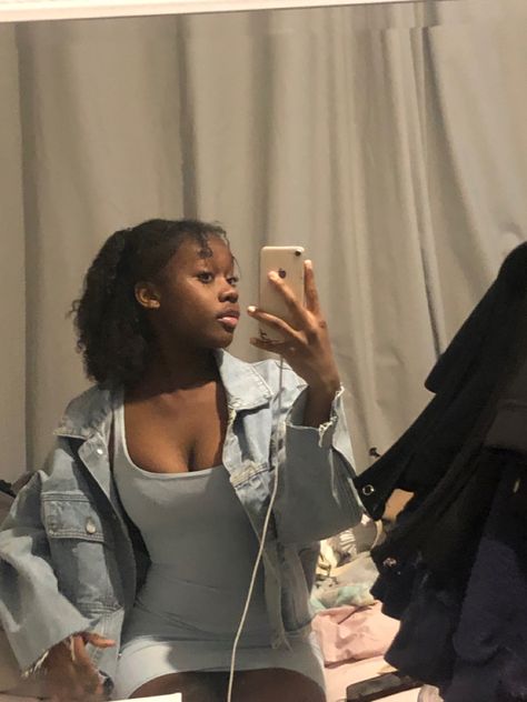 Sister Snap, Hannah Aesthetic, Snapchat Avatar, Pretty Dark Skin, Passenger Princess, Hair Puff, Mixtape Cover, Dark Purple Aesthetic, Document Sign