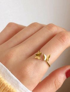 Butterfly Cuff, Majlis Perkahwinan, Casual Rings, Cuff Ring, Gold Ring Designs, Ringe Gold, Cuff Rings, Cute Rings, Hand Jewelry