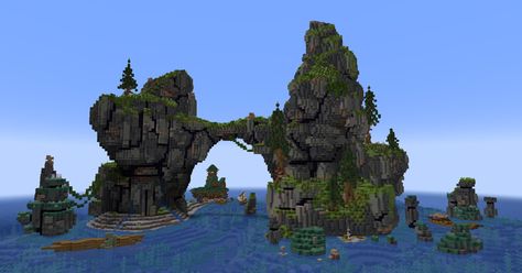 Reddit - Minecraftbuilds - Here are 4 levels of a Medieval Mine Entrance! Cave Entrance Minecraft, Entrance Minecraft, Minecraft Circle, Island Minecraft, Mine Entrance, Cave Entrance, Natural Cave, Never Been Better, Pocket Edition