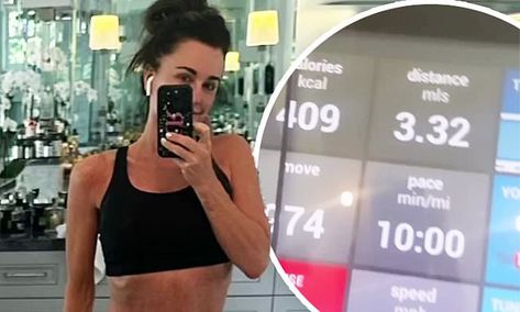 Kyle Richards, 54, explains HOW she stays so skinny Kylie Richards, Real Housewives Of Beverly Hills, Ab Work, Kyle Richards, Denise Richards, Housewives Of Beverly Hills, Black Bra, Real Housewives, At Home Gym