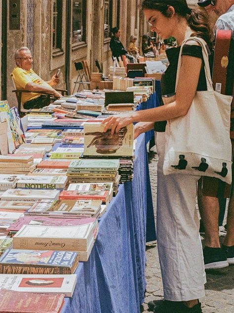 University Of Lisbon, Lisbon Portugal Aesthetic Outfits, Portugal Living, Lisbon Portugal Aesthetic, Portuguese Aesthetic, Lisbon Photos, Manifesting Happiness, Lisbon Aesthetic, Lisbon Trip