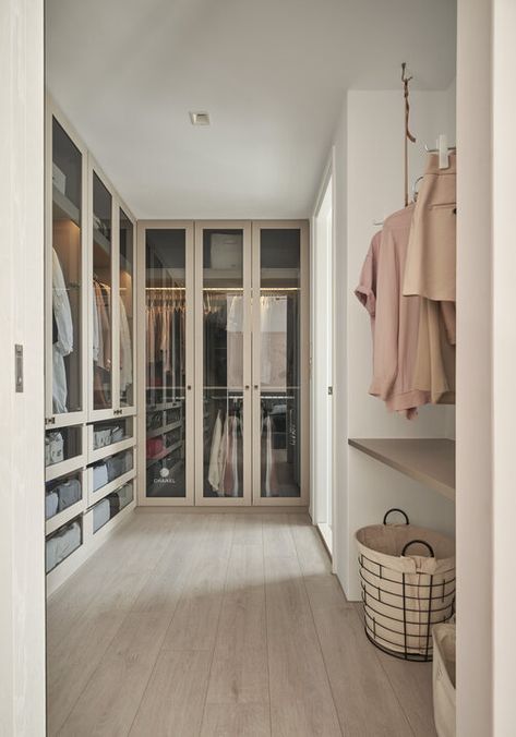 Closet Laundry Basket, Master Bath And Closet, Closet Laundry, Dream Closet Design, Closet Design Layout, Luxury Closets Design, Wardrobe Room, Closet Decor, Closet Room