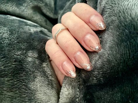 Hard gel refill with silver foil french Silver Flake Nails, Silver Foil Nails, Foil On Nails, Foil Nails, Hard Gel, Silver Foil, Nail Inspo, Foil, Nail Art