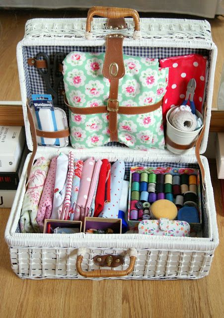 Sewing baskets. Even before I could sew, my mum's sewing basket was a source of fascination. Beautiful colours of threads and darning wool, tape measures and lots of other little scissors and gadgets, and a box of buttons that were as much fun to play with as a box of old coins! Craft Picnic, Workbasket Magazine, Sewing Case, Coin Couture, Sewing Storage, Old Suitcases, Sewing Basket, Sewing Kits, Sew Ins