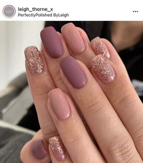 Feminine Fall Nails, November Nail Ideas Gel Short, Mauve Nails With Accent, Nails For Maternity Pictures, Mauve Nails With Glitter, Winter Multicolor Nails, Neutral Nail Color, Mauve Nails, Gel Manicures