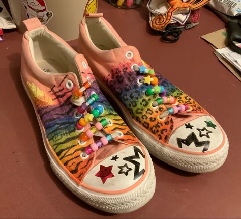 Scene Shoes Beads, Kandi On Shoes, Kandi Shoes, Scene Rainbow, Drawing On Shoes, Scene Shoes, Kandi Beads, Painted Converse, I Love Drawing