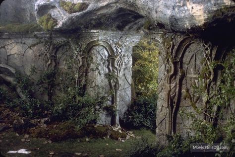 I think it's the ruins of Amon Hen and Amon Lhaw, but it also looks Elvish... Set Pictures, The Fellowship Of The Ring, Tolkien Elves, Viggo Mortensen, Elijah Wood, Ian Mckellen, Forest Path, Fellowship Of The Ring, The Lord Of The Rings