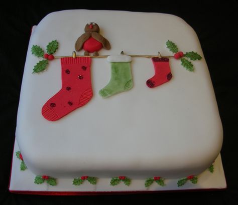 Square Christmas Cake, Xmas Cake Decorating, Fondant Christmas Cake, Christmas Cake Decoration, Xmas Cakes, Mini Christmas Cakes, Metal Spatula, Cake Decoration Ideas, Christmas Themed Cake