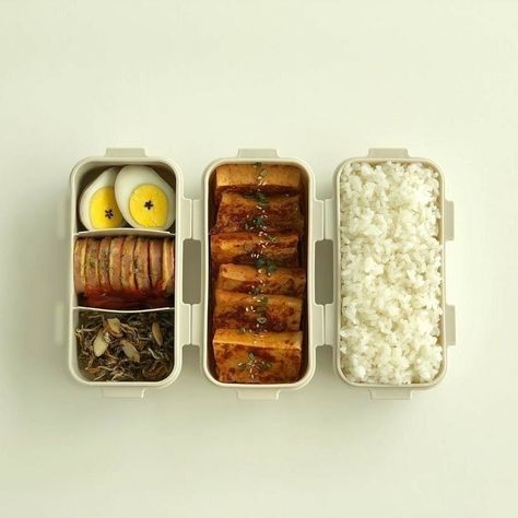 Bekal Korea, Steak Fried Rice, Milkshake Ice Cream, Bread Ice Cream, Lunch Aesthetic, Japanese Food Bento, Lunch Inspiration, Tumblr Food, Ice Cream Dessert