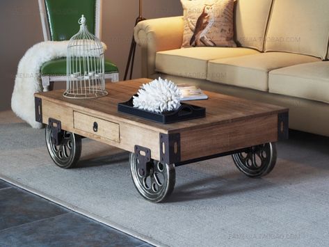 Coffee Table Loft, Diy Chairs, Rustic Wooden Coffee Table, Wood Coffee Table Rustic, Coffee Table With Wheels, Table With Wheels, Centerpiece Diy, Table Centerpieces Diy, Wrought Iron Table