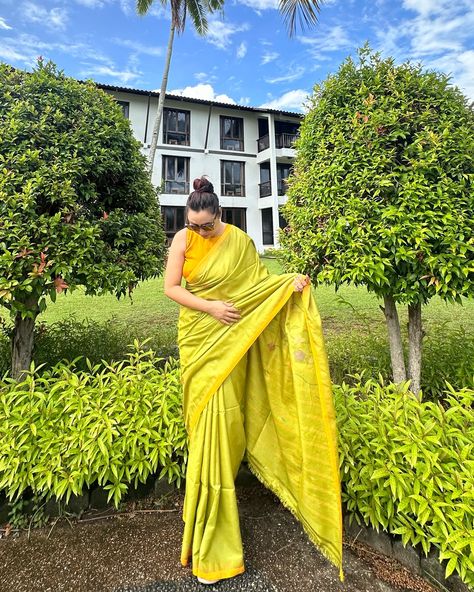 A “lime green” or “chartreuse green.” This shade of green is bright and vibrant, often associated with freshness and energy. It has a slight yellow undertone, making it a perfect choice for a lively and summery look. An elegant summer perfect saree. Fabric: Silk Type: Moirangphee Saree Colour: Lime Green Blouse: Mustard yellow (sizes available in 32/34/36/38/40) For more details WhatsApp : 8779541862 #nupibynivedita #nupisarees #saree #sareefashion #sareelove😍 #sareelover #sareeblousedesig... Lime Green Blouse, Chartreuse Green, Saree Fabric, Fabric Silk, Green Blouse, Saree Styles, Saree Blouse, Mustard Yellow, Shades Of Green