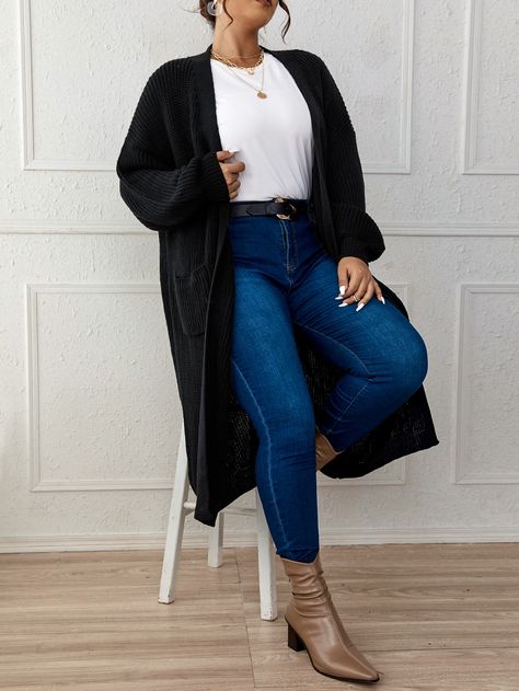 Long Black Cardigan Outfit, Jean Jacket Outfits Fall, Black Cardigan Outfit, Plus Size Knitwear, Long Oversized Cardigan, Plain Coats, Future Inspiration, Winter Plus Size, Long Black Cardigan