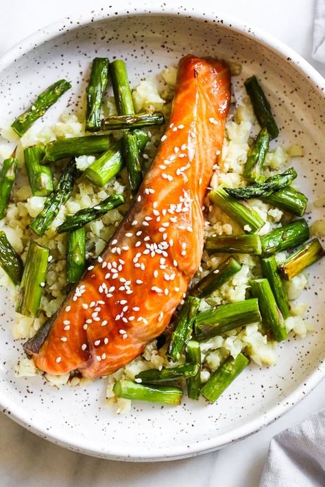 Honey Teriyaki Salmon, Veggie Rice Bowl, Veggie Rice, Salmon Teriyaki Recipe, Salmon Asparagus, Best Salmon Recipe, Salmon Quinoa, Asparagus Recipes, Salmon And Asparagus