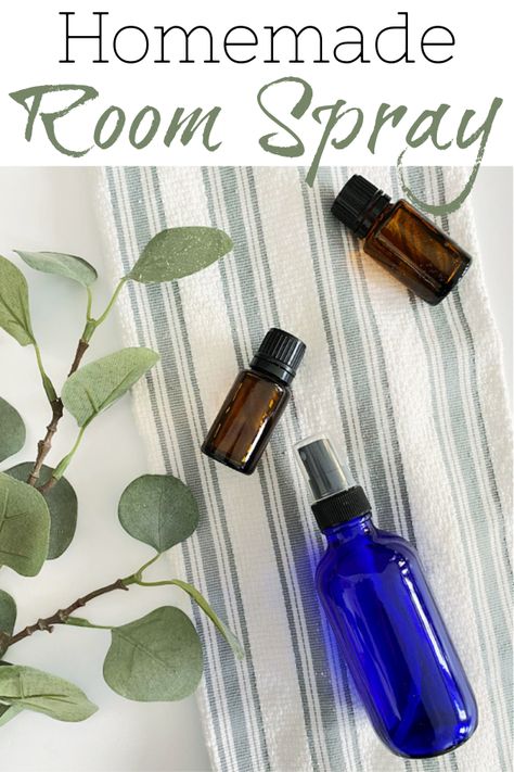 Room Spray With Essential Oils, Christmas Spirit Essential Oil, Homemade Room Spray, Essential Oil Room Spray, Lavender Room Spray, Room Spray Recipe, Diy Room Spray, Lavender Laundry, Essential Oil Combinations