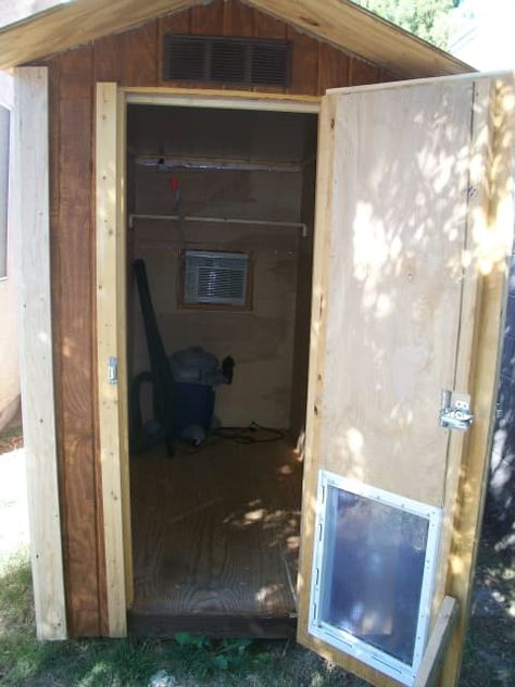 Building a Shed Style Doghouse with Air Conditioning - HubPages Air Conditioned Dog House, Large Dog Door, Shed Design Ideas, Kennel Diy, Shed Design Plans, Custom Dog Kennel, Tuff Shed, Ideas For Dogs, Diy Dog Kennel