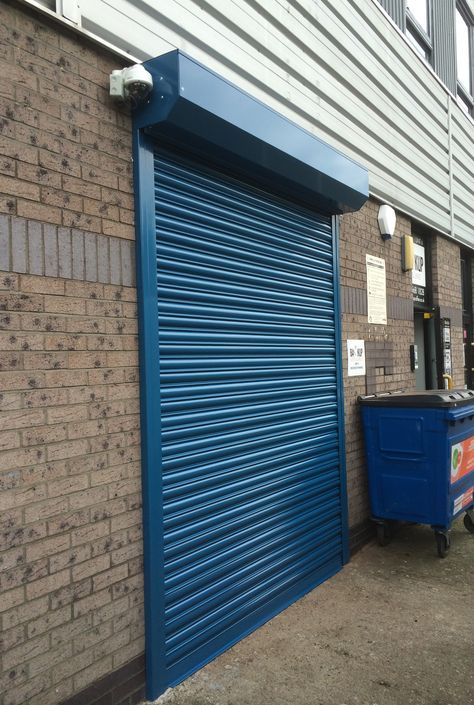 Metal Shop Door, Shop Shutter Design, Shop Shutter Painting, Roller Gate Design, Rolling Shutters Design, Shutter Painting Ideas, Shop Shutter, Security Shutters, Roller Door