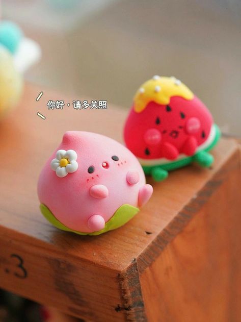 Cute Clay Figures Kawaii, Air Dry Clay Animals, Clay Arts, Wallpaper Boho, Polymer Clay Gifts, Polymer Clay Kawaii, Daisy Wallpaper, Soft Clay, Sculpey Clay