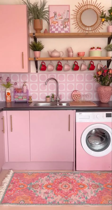 Colourful Home Decor, Strawberry Kitchen, Pastel Home, Pastel Home Decor, Girly Decor, Colourful Home, Pastel House, Dopamine Decor, Pink Kitchen