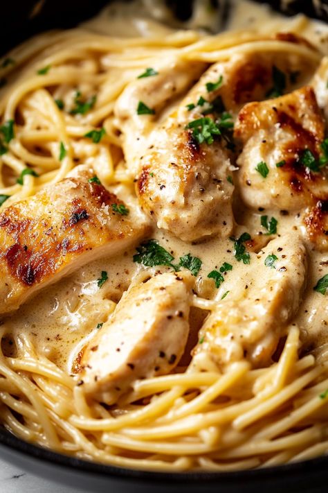 creamy garlic chicken and pasta Pasta With Chicken And White Sauce, White Wine Garlic Chicken, Chicken And Farfalle Pasta, Garlic And Herb Chicken Pasta, Truffle Pasta With Chicken, Chicken Pasta White Sauce, Chicken Pasta Dinner Ideas, Chicken Pasta Red Sauce, Chicken Thighs Pasta