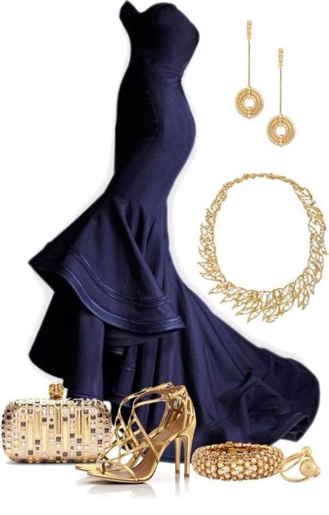 Glimmering Midnight Beauty: Where To Wear It http://thepageantplanet.com/glimmering-midnight-beauty-wear/ Dress Accessories Ideas, Prom Dress Accessories, Mode Glamour, Chique Outfits, Evening Dress Fashion, Mode Chic, Accessories Ideas, Love Is, Gorgeous Gowns