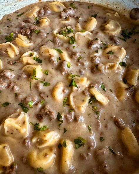 Cheesy Beef Tortellini with Mushroom Cream Sauce — Sippin' Foodie Tortellini Recipes Beef, Hamburger Tortellini Recipes, Mushroom Tortellini Recipes, Beef Tortellini Recipes, Cheesy Beef Tortellini, Beef Tortellini, Ground Beef Pasta Recipes, Mushroom Cream Sauce, Beef Pasta Recipes