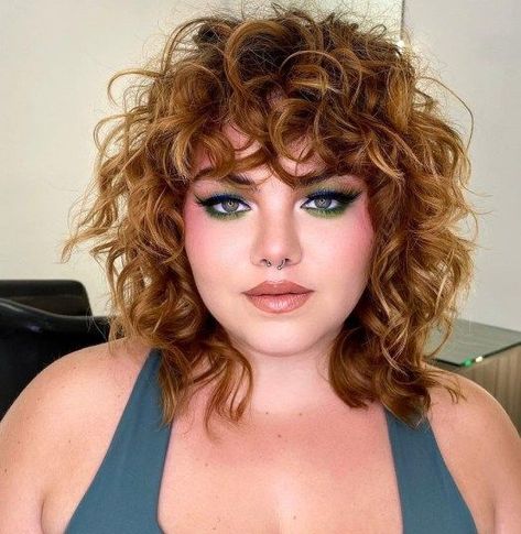 Spring Haircut Guide for Plus-Size Women: From Pixie Cuts to Medium Shags