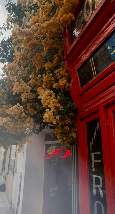 vintage neon cafe cafeteria coffee shop aesthetic vision board photo booth telephone booth england london red yellow flowers malta Red And Yellow Aesthetic, Neon Cafe, Aesthetic Vision Board, Cafe London, Vision Board Photos, London Red, Coffee Shop Aesthetic, Telephone Booth, London Aesthetic