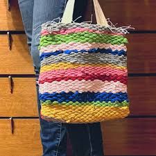 Upcycled Life: This rag rug bag is in the bag | The Spokesman-Review Diy Rag Rugs Easy Large, Rectangle Rag Rug Diy, Woven Rag Rug Patterns, Scrap Fabric Braided Rug, Livingroom With Rag Rug, Homemade Rugs, Tshirt Rug, Rug Guide, Rug Bag