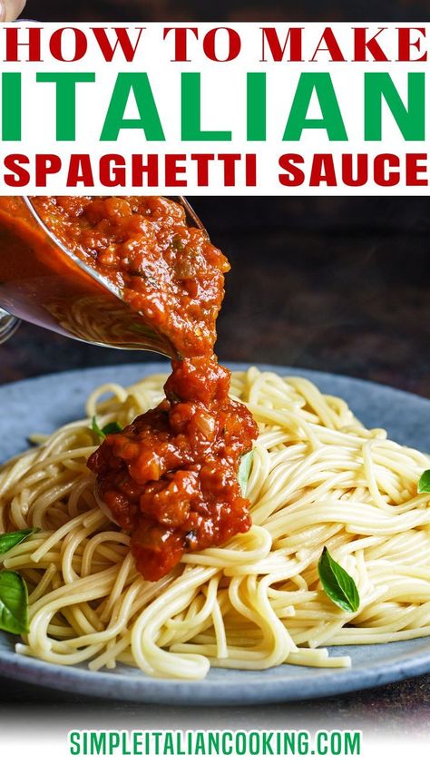 Homemade Italian Spaghetti Sauce, Italian Spaghetti Sauce, Homemade Spaghetti Sauce Easy, Italian Cooking Recipes, Italian Pasta Sauce, Italian Spaghetti, Easy Pasta Sauce, Noodles Recipes, Pasta Noodle Recipe