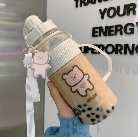 Kawaii Cups, Trendy Water Bottles, Japanese Stuff, Cool School Supplies, Cute Water Bottles, Kawaii Accessories, Cute School Supplies, Cute Kitchen, Botol Air