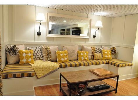 Awesome Banquette Nook for Kitchen or Teen/basement hangout Banquette Seating Diy, Diy Basement, Savvy Southern Style, Game Room Ideas, Built In Seating, Window Seats, Banquette Seating, Built In Bench, Finished Basement