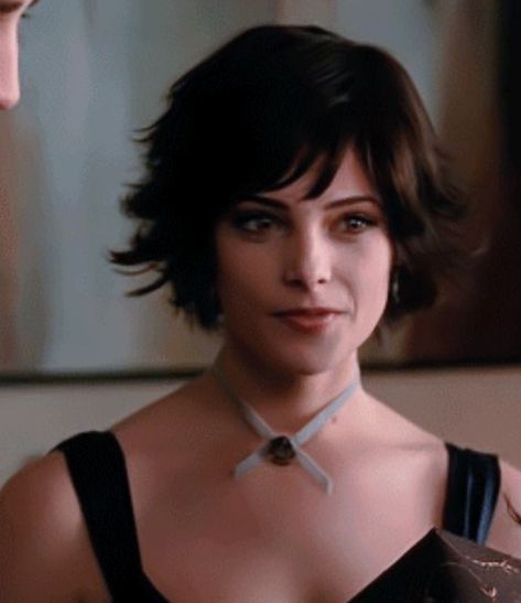 Alice Cullen, Short Hair, Hair