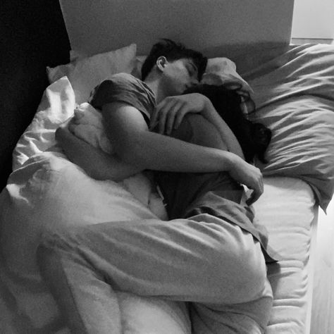 Couple Sleeping, Image Couple, Laying In Bed, Teenage Love, Cute Couples Cuddling, Hugging Couple, Couples Vibe, Cute Relationship Photos, My Kind Of Love