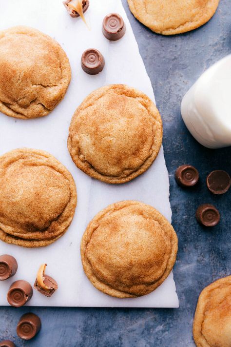 Caramel Snickerdoodles, Rolo Cookies, Coconut Oil Chocolate, Chewy Caramel, Cinnamon Sugar Cookies, Chelsea's Messy Apron, Dessert Cookies, Caramel Cookies, Delicious Cookie Recipes