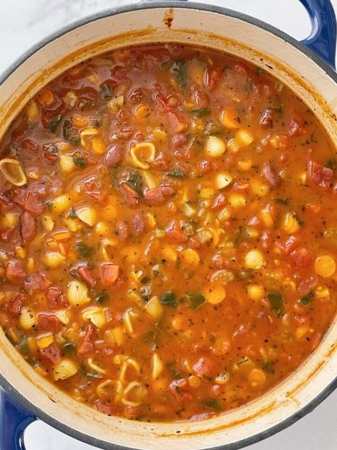 A pot with minestrone soup that has been simmer on the stove top. Ministroni Soup Recipe, Best Minestrone Soup Recipe, Healthy Soup Recipe, Bean And Vegetable Soup, Sausage Soup Recipes, Cowboy Beans, Minestrone Soup Recipe, Hamburger Soup, Vegetarian Soup Recipes