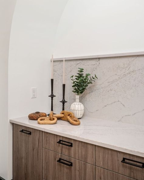 From the moment guests step into the new Avalon Medical Center in Atlanta, they are greeted by an ambiance of refinement and exclusivity. Silestone Eclectic Pearl from our Le Chic collection has been the surface chosen for the reception desk and coffee bar.

Ask for details
E: hello@stonestyle.co.th
W: Stonestyle.co.th
T: +662 870 7777, +6680 010 7377

#SilestoneLeChic #SilestoneXM #Silestone #SilestonebyCosentino Silestone Nolita Kitchen, Silestone Poblenou, Eternal Serena Silestone, Silestone Nolita, Silestone Eternal Marquina, Medical Center, Reception Desk, Coffee Bar, Atlanta