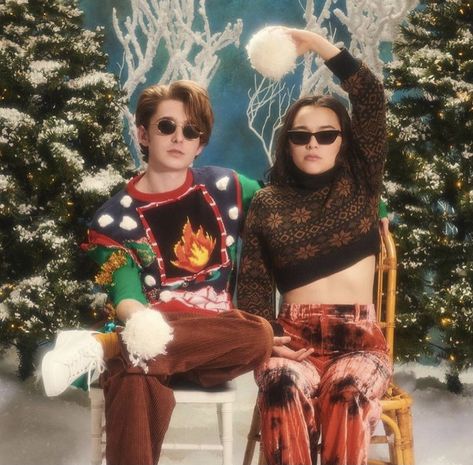 Dash And Lily, Dash Lily, Austin Abrams, Max And Ruby, Lily Wallpaper, Elisabeth Moss, Christmas Shoot, I Love Winter, Christmas Shows