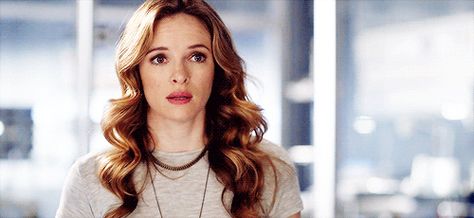 @cherylbombshell — theflashcwconfessions:   Snowbarry in... The Flash Caitlin, Caitlyn Snow, Snow Icon, The Flash Cisco, Bill Weasley, Flash Characters, Team Flash, Killer Frost, Danielle Panabaker